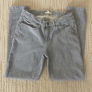 Blue and White Women's Pinstripe Jeans 31”waist/10”rise/28”inseam.